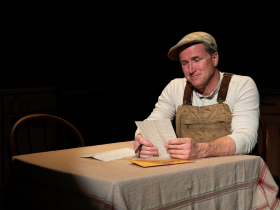 Matt Specht (Pato Dooley)
